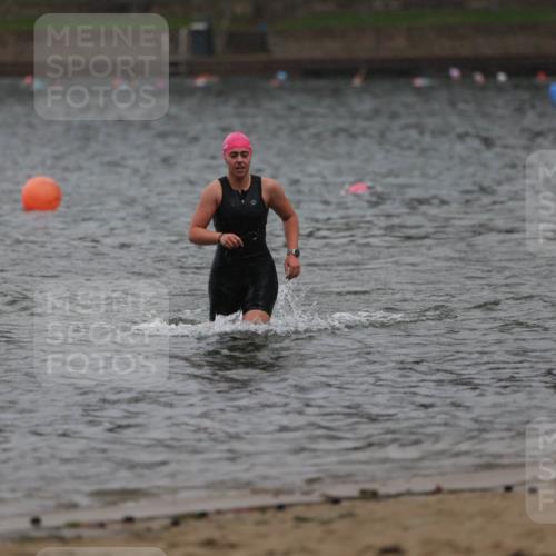 13.09.2026 - Stadtparktriathlon Mo-Foto http://msf.ph/oto/10259805 13.09.2026 12:10:35 Schwimmen 1141 meine-sportfotos.de