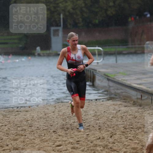 13.09.2026 - Stadtparktriathlon Mo-Foto http://msf.ph/oto/10259854 13.09.2026 12:11:02 Schwimmen 1104, 1139, 1150, 1186 meine-sportfotos.de