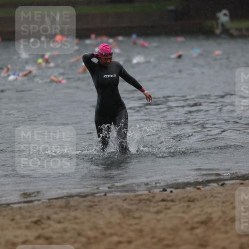 13.09.2026 - Stadtparktriathlon Mo-Foto http://msf.ph/oto/10259871 13.09.2026 12:11:17 Schwimmen  meine-sportfotos.de