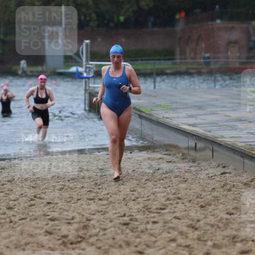 13.09.2026 - Stadtparktriathlon Mo-Foto http://msf.ph/oto/10260079 13.09.2026 12:12:40 Schwimmen 1084, 1086, 1106, 1173, 1178 meine-sportfotos.de