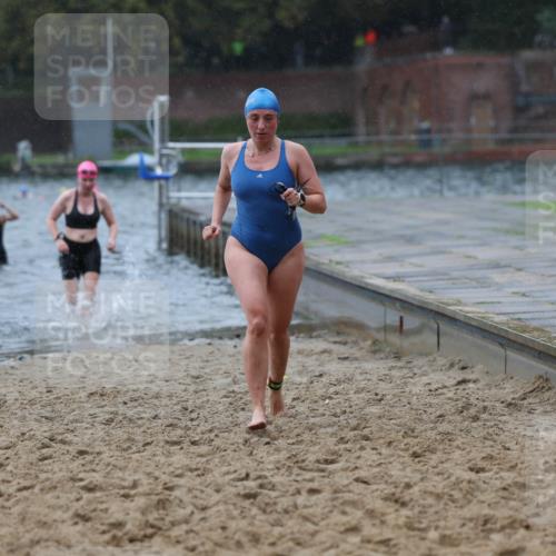 13.09.2026 - Stadtparktriathlon Mo-Foto http://msf.ph/oto/10260082 13.09.2026 12:12:40 Schwimmen 1084, 1086, 1106, 1173, 1178 meine-sportfotos.de