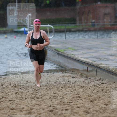13.09.2026 - Stadtparktriathlon Mo-Foto http://msf.ph/oto/10260089 13.09.2026 12:12:44 Schwimmen 1084, 1106, 1173, 1178 meine-sportfotos.de