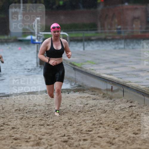 13.09.2026 - Stadtparktriathlon Mo-Foto http://msf.ph/oto/10260090 13.09.2026 12:12:44 Schwimmen 1084, 1106, 1173, 1178 meine-sportfotos.de