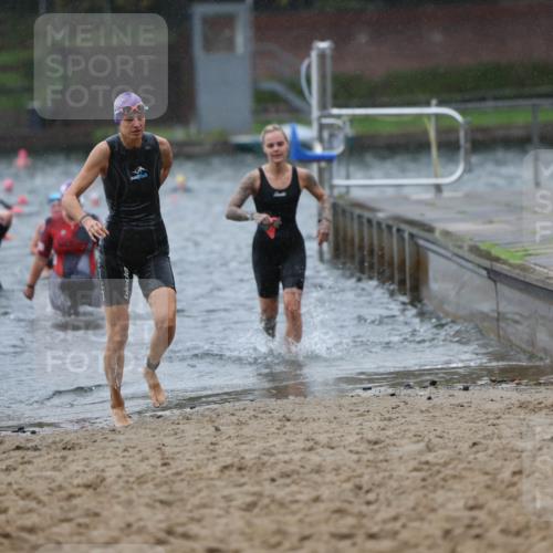 13.09.2026 - Stadtparktriathlon Mo-Foto http://msf.ph/oto/10260096 13.09.2026 12:12:49 Schwimmen 1084, 1106, 1111, 1138, 1147, 1169, 1178 meine-sportfotos.de