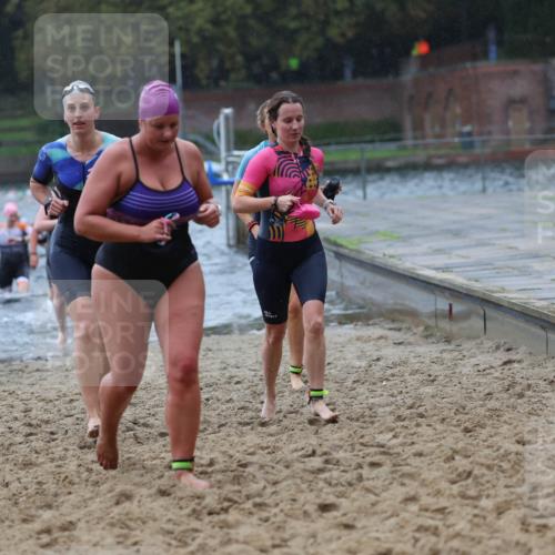 13.09.2026 - Stadtparktriathlon Mo-Foto http://msf.ph/oto/10260167 13.09.2026 12:13:14 Schwimmen 1098, 1123, 1127, 1128, 1132, 1134, 1135, 1137, 1176, 1177, 1181 meine-sportfotos.de