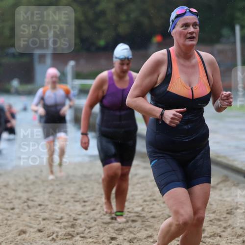 13.09.2026 - Stadtparktriathlon Mo-Foto http://msf.ph/oto/10260196 13.09.2026 12:13:23 Schwimmen 1072, 1075, 1077, 1080, 1088, 1090, 1098, 1118, 1129, 1134, 1156, 1176, 1177 meine-sportfotos.de