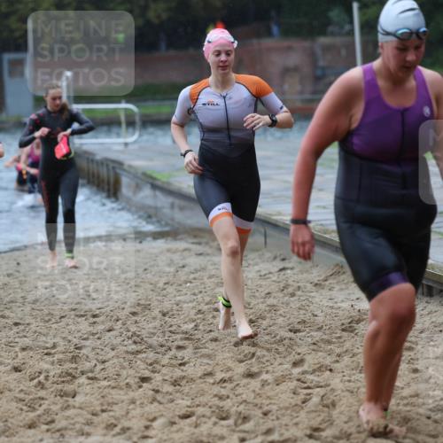 13.09.2026 - Stadtparktriathlon Mo-Foto http://msf.ph/oto/10260200 13.09.2026 12:13:25 Schwimmen 1072, 1075, 1077, 1080, 1088, 1090, 1098, 1109, 1118, 1129, 1134, 1156, 1176, 1177 meine-sportfotos.de