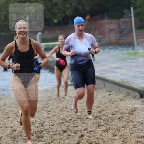 13.09.2026 - Stadtparktriathlon Mo-Foto http://msf.ph/oto/10260241 13.09.2026 12:13:37 Schwimmen 1069, 1075, 1077, 1087, 1088, 1090, 1101, 1105, 1109, 1118, 1120, 1149, 1156, 1157, 1179, 1242 meine-sportfotos.de