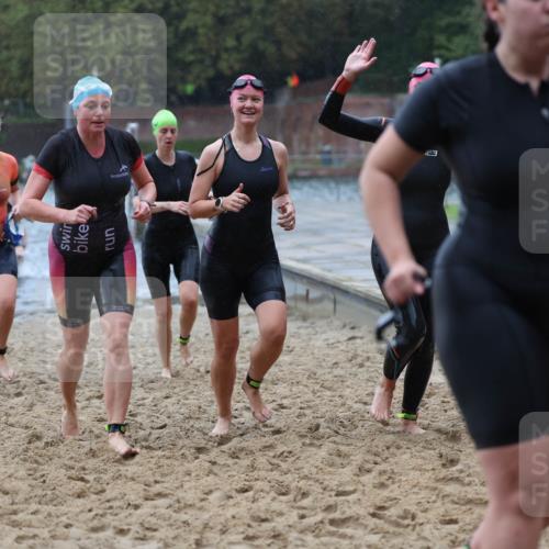 13.09.2026 - Stadtparktriathlon Mo-Foto http://msf.ph/oto/10260266 13.09.2026 12:13:46 Schwimmen 1069, 1076, 1081, 1101, 1105, 1120, 1133, 1149, 1157, 1179, 1242 meine-sportfotos.de
