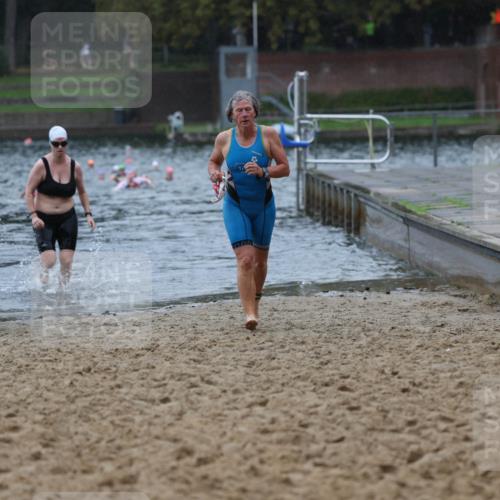13.09.2026 - Stadtparktriathlon Mo-Foto http://msf.ph/oto/10260286 13.09.2026 12:13:55 Schwimmen 1076, 1081, 1094, 1133 meine-sportfotos.de