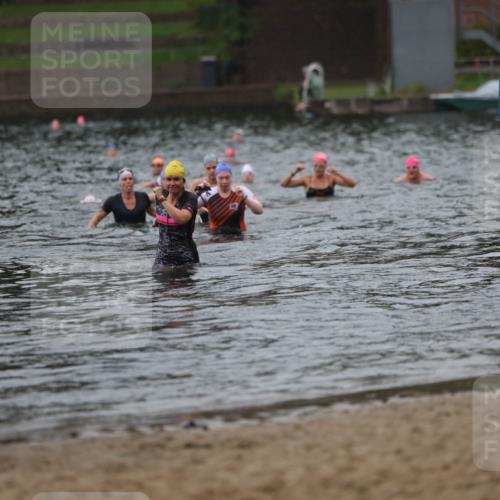 13.09.2026 - Stadtparktriathlon Mo-Foto http://msf.ph/oto/10260289 13.09.2026 12:14:03 Schwimmen 1076, 1094, 1108 meine-sportfotos.de