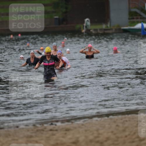 13.09.2026 - Stadtparktriathlon Mo-Foto http://msf.ph/oto/10260291 13.09.2026 12:14:03 Schwimmen 1076, 1094, 1108 meine-sportfotos.de