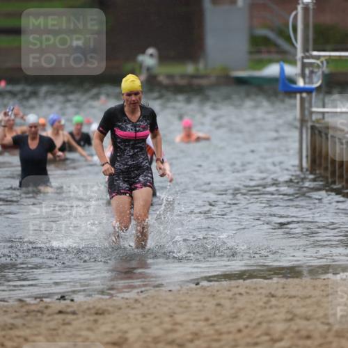13.09.2026 - Stadtparktriathlon Mo-Foto http://msf.ph/oto/10260300 13.09.2026 12:14:10 Schwimmen 1108, 1143 meine-sportfotos.de