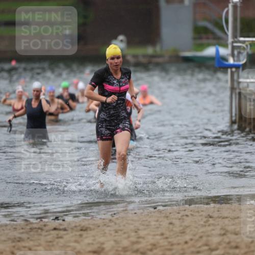 13.09.2026 - Stadtparktriathlon Mo-Foto http://msf.ph/oto/10260302 13.09.2026 12:14:11 Schwimmen 1108, 1143, 1170 meine-sportfotos.de