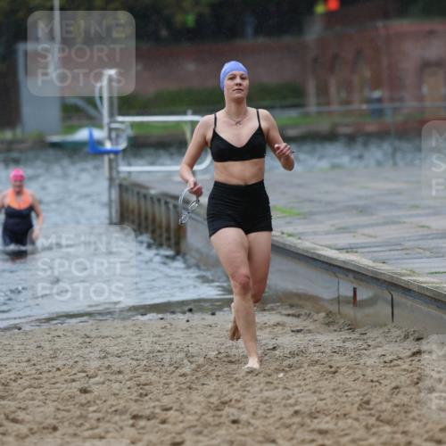 13.09.2026 - Stadtparktriathlon Mo-Foto http://msf.ph/oto/10260351 13.09.2026 12:14:30 Schwimmen 1070, 1113, 1119, 1136, 1151, 1154, 1188 meine-sportfotos.de