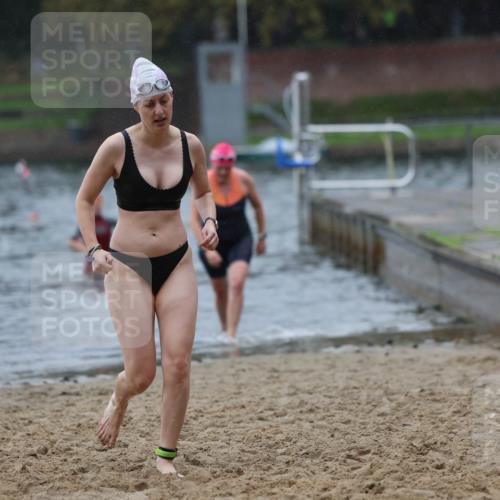 13.09.2026 - Stadtparktriathlon Mo-Foto http://msf.ph/oto/10260390 13.09.2026 12:14:40 Schwimmen 1113, 1116, 1119, 1136, 1160 meine-sportfotos.de