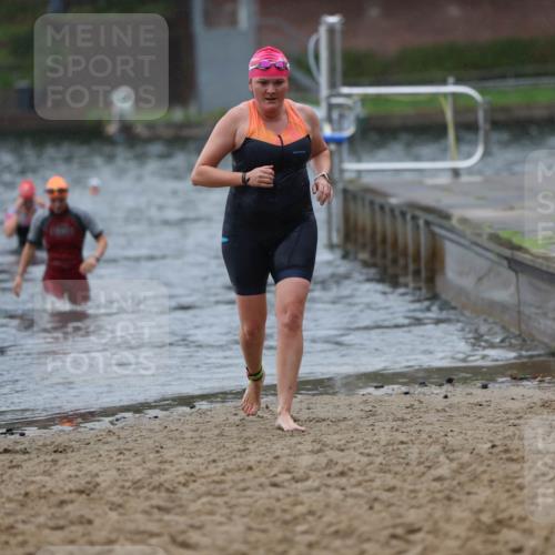 13.09.2026 - Stadtparktriathlon Mo-Foto http://msf.ph/oto/10260397 13.09.2026 12:14:42 Schwimmen 1113, 1116, 1119, 1160 meine-sportfotos.de