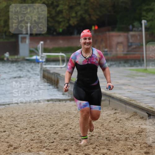 13.09.2026 - Stadtparktriathlon Mo-Foto http://msf.ph/oto/10260459 13.09.2026 12:15:04 Schwimmen 1079, 1140 meine-sportfotos.de
