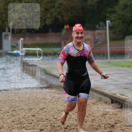 13.09.2026 - Stadtparktriathlon Mo-Foto http://msf.ph/oto/10260460 13.09.2026 12:15:04 Schwimmen 1079, 1140 meine-sportfotos.de