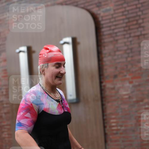 13.09.2026 - Stadtparktriathlon Mo-Foto http://msf.ph/oto/10260468 13.09.2026 12:15:06 Schwimmen 1079, 1140 meine-sportfotos.de