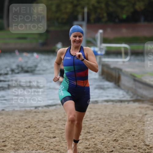 13.09.2026 - Stadtparktriathlon Mo-Foto http://msf.ph/oto/10260477 13.09.2026 12:15:11 Schwimmen 1079, 1107 meine-sportfotos.de