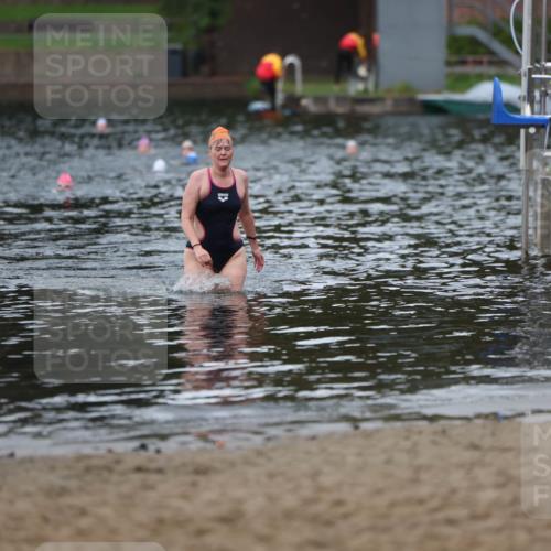 13.09.2026 - Stadtparktriathlon Mo-Foto http://msf.ph/oto/10260524 13.09.2026 12:16:00 Schwimmen  meine-sportfotos.de