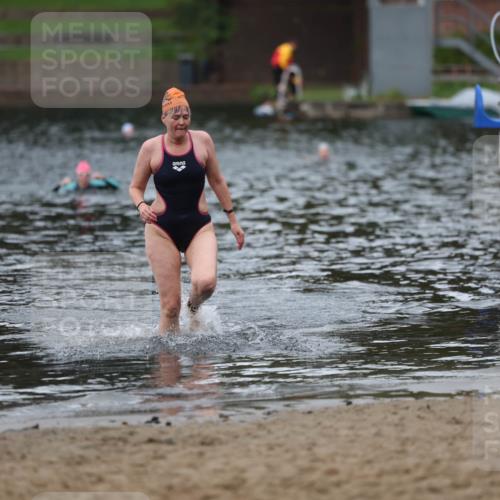 13.09.2026 - Stadtparktriathlon Mo-Foto http://msf.ph/oto/10260530 13.09.2026 12:16:05 Schwimmen 1162 meine-sportfotos.de