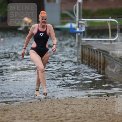 13.09.2026 - Stadtparktriathlon Mo-Foto http://msf.ph/oto/10260532 13.09.2026 12:16:08 Schwimmen 1162 meine-sportfotos.de