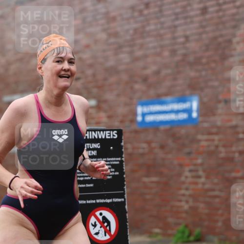 13.09.2026 - Stadtparktriathlon Mo-Foto http://msf.ph/oto/10260534 13.09.2026 12:16:16 Schwimmen 1162 meine-sportfotos.de
