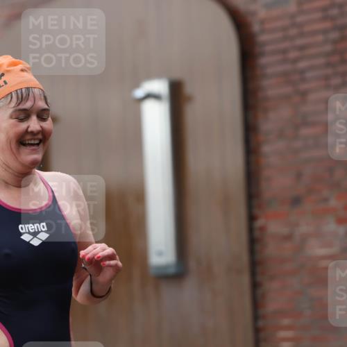13.09.2026 - Stadtparktriathlon Mo-Foto http://msf.ph/oto/10260537 13.09.2026 12:16:17 Schwimmen 1162 meine-sportfotos.de