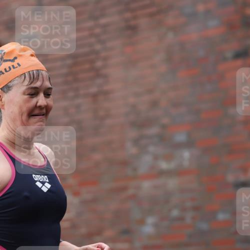 13.09.2026 - Stadtparktriathlon Mo-Foto http://msf.ph/oto/10260538 13.09.2026 12:16:17 Schwimmen 1162 meine-sportfotos.de