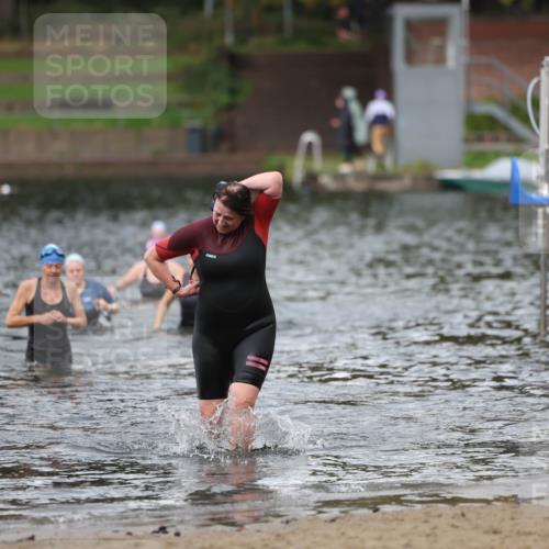 13.09.2026 - Stadtparktriathlon Mo-Foto http://msf.ph/oto/10260551 13.09.2026 12:16:48 Schwimmen 1115 meine-sportfotos.de