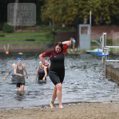 13.09.2026 - Stadtparktriathlon Mo-Foto http://msf.ph/oto/10260559 13.09.2026 12:16:53 Schwimmen 1097, 1115, 1168 meine-sportfotos.de