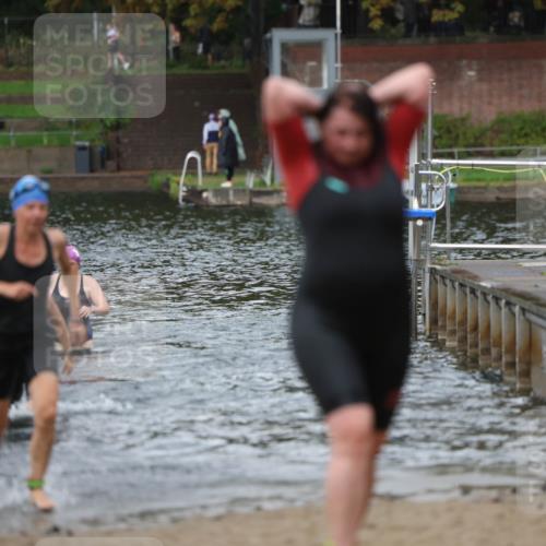 13.09.2026 - Stadtparktriathlon Mo-Foto http://msf.ph/oto/10260564 13.09.2026 12:16:56 Schwimmen 1097, 1115, 1117, 1168 meine-sportfotos.de