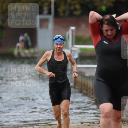 13.09.2026 - Stadtparktriathlon Mo-Foto http://msf.ph/oto/10260568 13.09.2026 12:16:58 Schwimmen 1097, 1115, 1117, 1168 meine-sportfotos.de