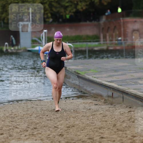13.09.2026 - Stadtparktriathlon Mo-Foto http://msf.ph/oto/10260586 13.09.2026 12:17:12 Schwimmen 1083, 1117 meine-sportfotos.de