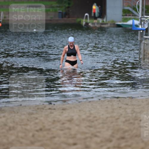 13.09.2026 - Stadtparktriathlon Mo-Foto http://msf.ph/oto/10260595 13.09.2026 12:17:43 Schwimmen  meine-sportfotos.de