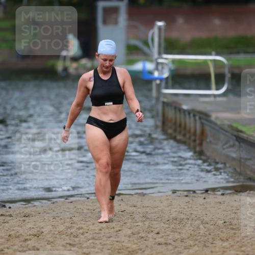 13.09.2026 - Stadtparktriathlon Mo-Foto http://msf.ph/oto/10260601 13.09.2026 12:17:53 Schwimmen 1078 meine-sportfotos.de