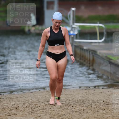 13.09.2026 - Stadtparktriathlon Mo-Foto http://msf.ph/oto/10260604 13.09.2026 12:17:54 Schwimmen 1078 meine-sportfotos.de
