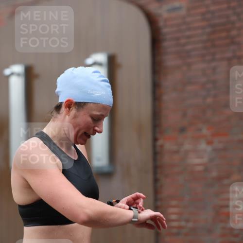 13.09.2026 - Stadtparktriathlon Mo-Foto http://msf.ph/oto/10260621 13.09.2026 12:18:01 Schwimmen 1078 meine-sportfotos.de