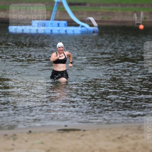 13.09.2026 - Stadtparktriathlon Mo-Foto http://msf.ph/oto/10260634 13.09.2026 12:19:25 Schwimmen 1082 meine-sportfotos.de