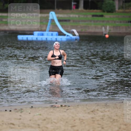 13.09.2026 - Stadtparktriathlon Mo-Foto http://msf.ph/oto/10260641 13.09.2026 12:19:29 Schwimmen 1082 meine-sportfotos.de