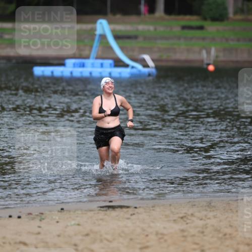 13.09.2026 - Stadtparktriathlon Mo-Foto http://msf.ph/oto/10260644 13.09.2026 12:19:29 Schwimmen 1082 meine-sportfotos.de