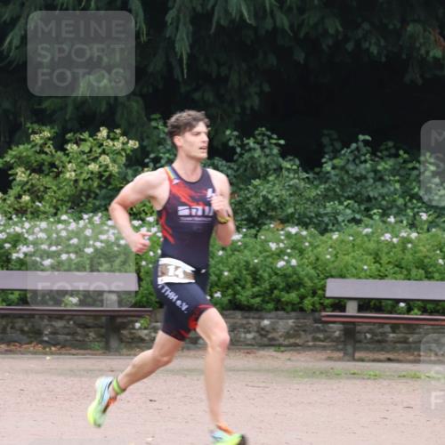13.09.2026 - Stadtparktriathlon Emre Sener http://msf.ph/oto/10261982 13.09.2026 09:36:30 Laufen 14, 14, 63 meine-sportfotos.de