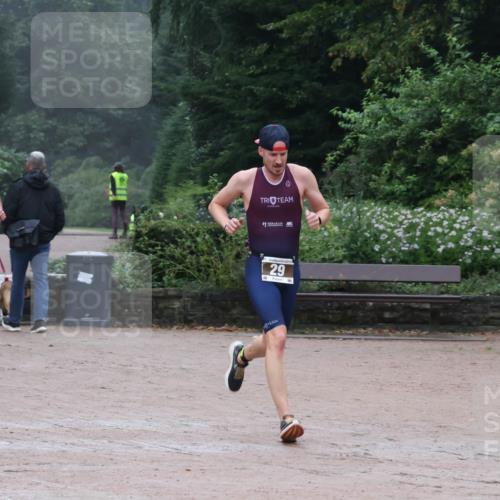 13.09.2026 - Stadtparktriathlon Emre Sener http://msf.ph/oto/10262101 13.09.2026 09:42:32 Laufen 203, 29, 19, 29, 30, 60, 67, 69 meine-sportfotos.de