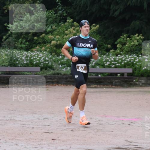 13.09.2026 - Stadtparktriathlon Emre Sener http://msf.ph/oto/10262115 13.09.2026 09:42:46 Laufen 5, 67, 60, 64, 67, 69 meine-sportfotos.de