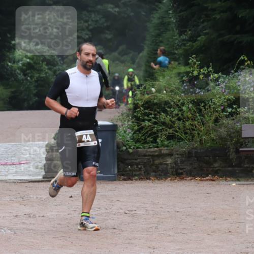 13.09.2026 - Stadtparktriathlon Emre Sener http://msf.ph/oto/10262263 13.09.2026 09:50:22 Laufen 25, 44, 26, 44 meine-sportfotos.de
