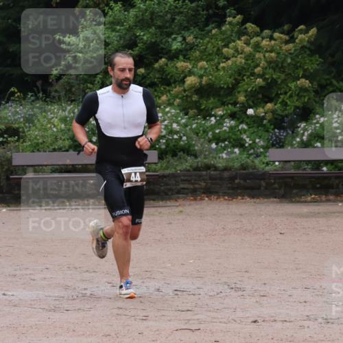 13.09.2026 - Stadtparktriathlon Emre Sener http://msf.ph/oto/10262266 13.09.2026 09:50:24 Laufen 25, 44, 26, 44 meine-sportfotos.de