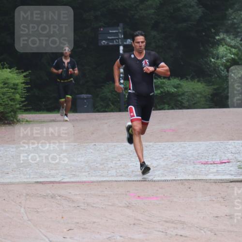 13.09.2026 - Stadtparktriathlon Emre Sener http://msf.ph/oto/10262334 13.09.2026 09:52:48 Laufen 21, 82, 98, 107, 134 meine-sportfotos.de