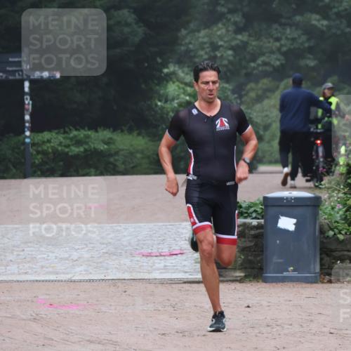 13.09.2026 - Stadtparktriathlon Emre Sener http://msf.ph/oto/10262338 13.09.2026 09:52:49 Laufen 21, 82, 98, 107, 134 meine-sportfotos.de